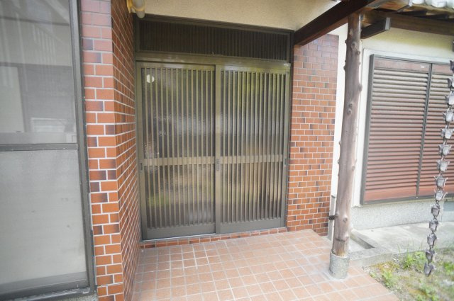 上牧町米山台戸建のエントランス