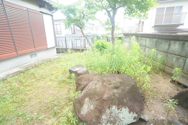 上牧町米山台戸建の駐車場