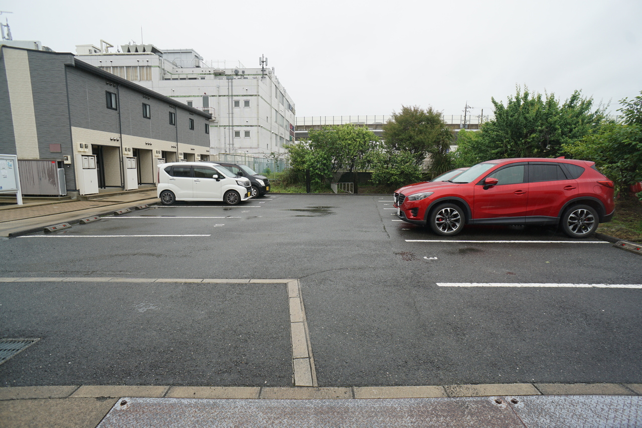 レオパレス伏見Ⅰの駐車場