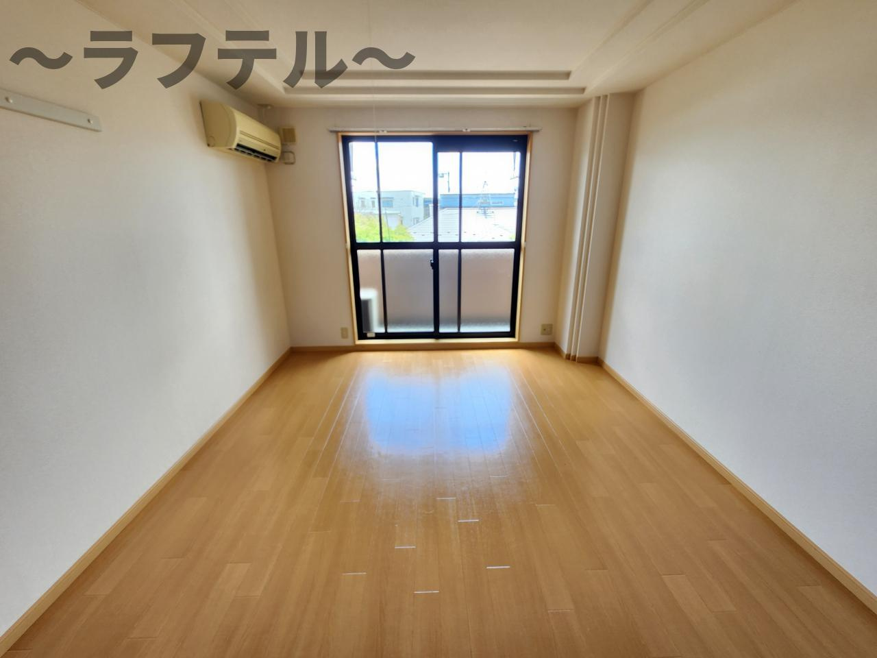 ペティハウス弐番館の居間・リビング|別部屋イメージ写真