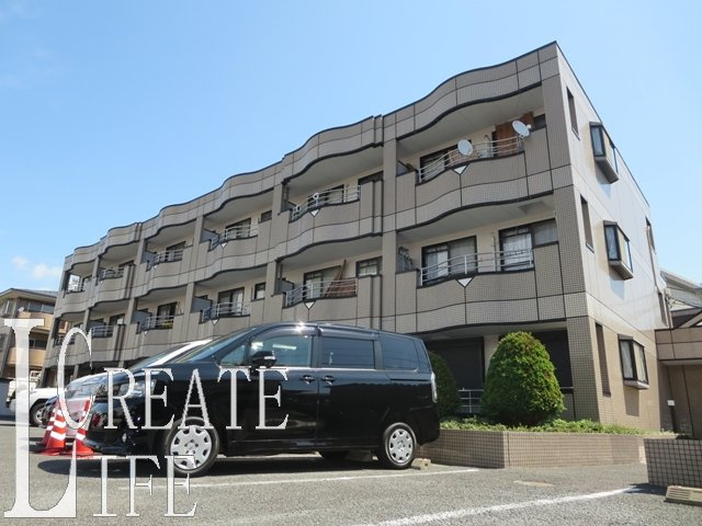 クレストール武蔵浦和の駐車場