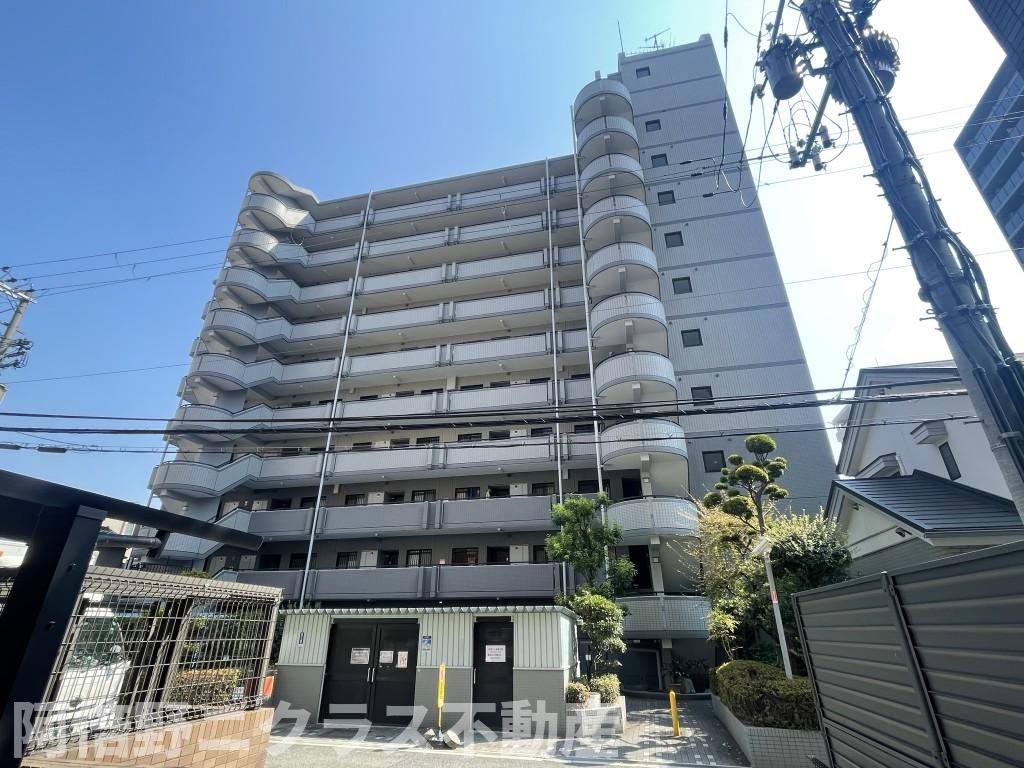 グレイスコート上本町の外観