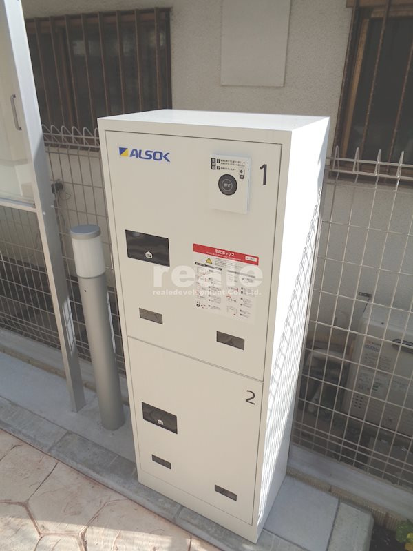 練馬区関町北４丁目のアパートのエントランス