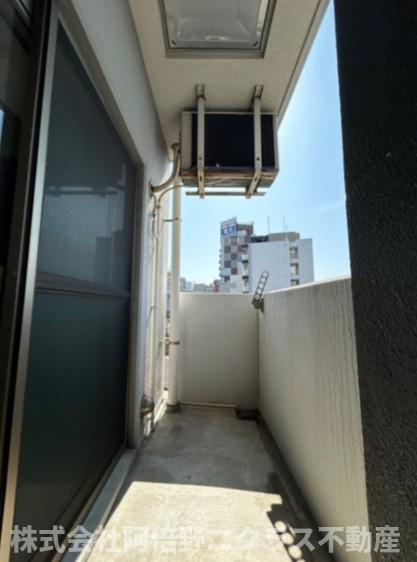 カシェット緑橋のバルコニー|内装は別部屋の参考写真です。