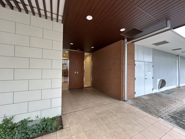 リボンシティコミュニティのエントランス|別号室参考写真です。