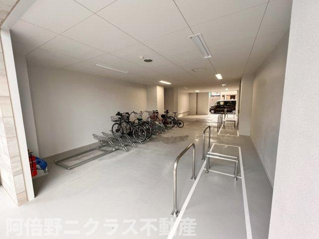 スプランディッド阿倍野の駐車場