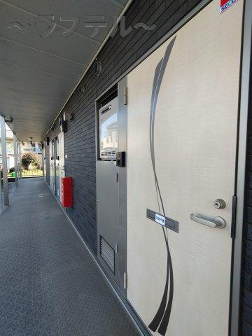 所沢市けやき台２丁目のアパートの玄関