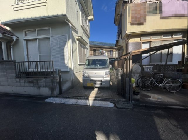 柏原住宅の駐車場