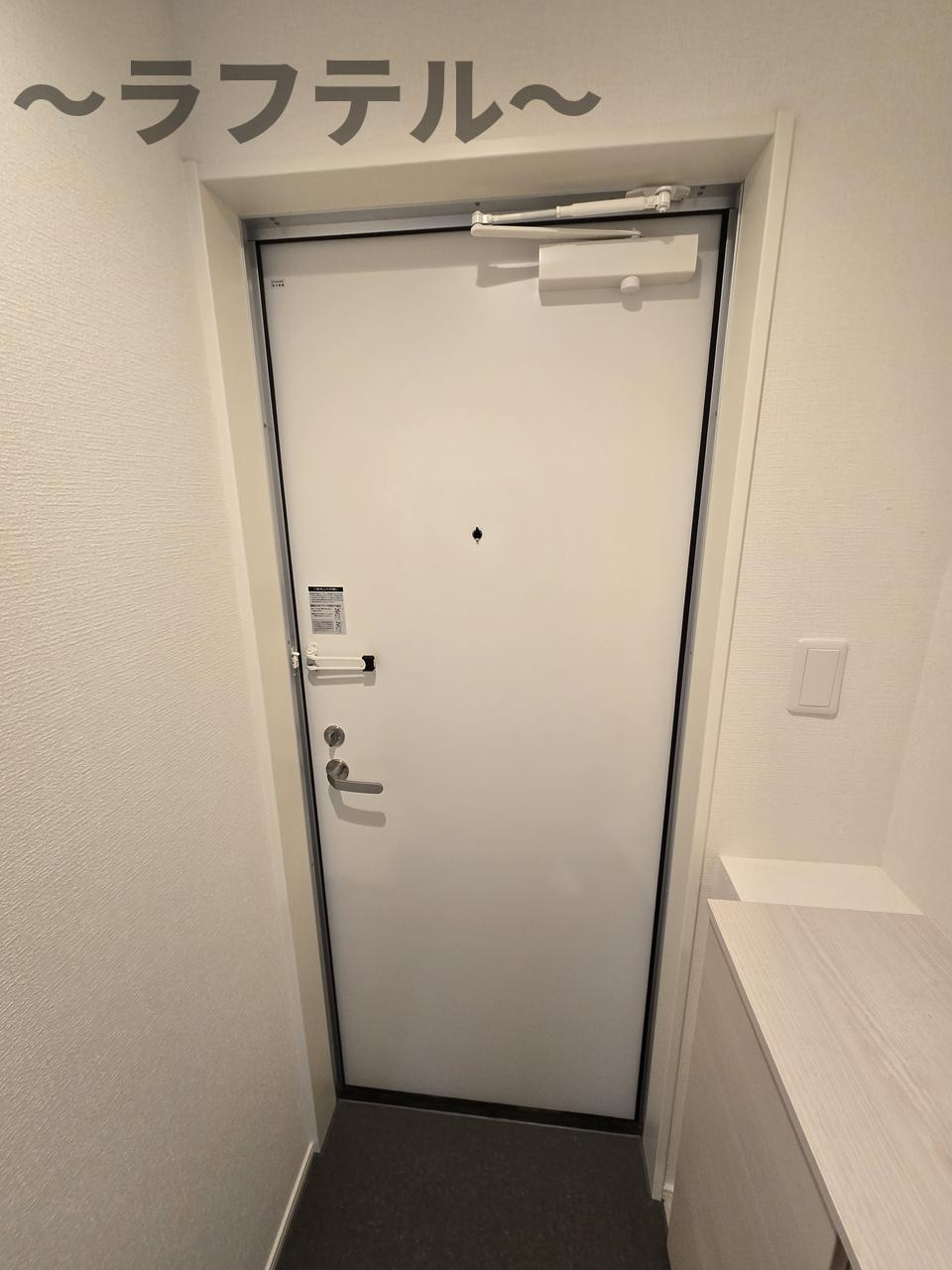 カインドネス狭山ヶ丘の玄関