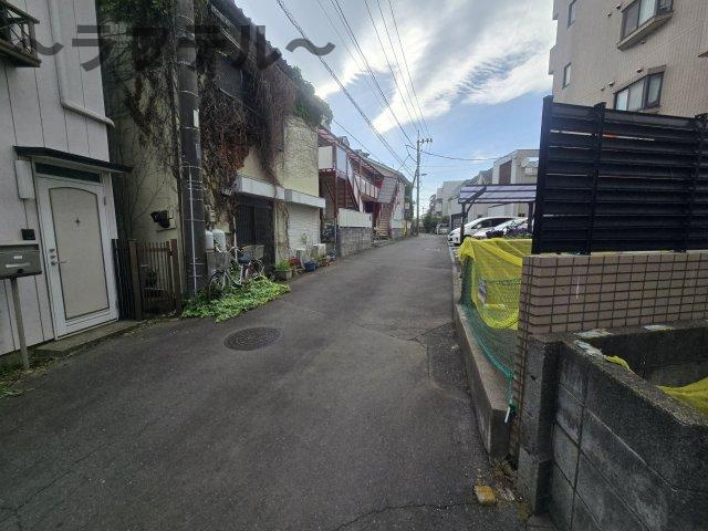 アヴァンセの周辺