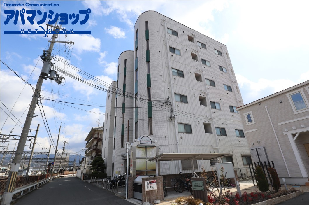 エクセレント天理の外観