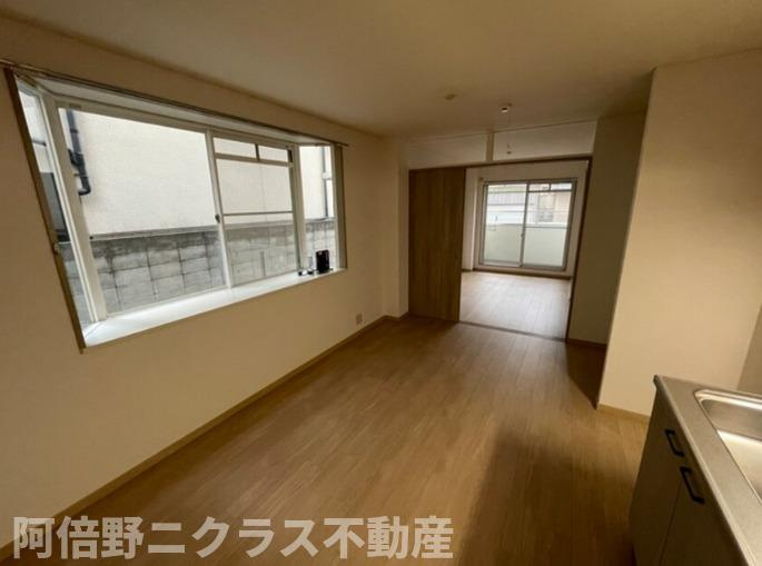 ディマーンシュ阿倍野の居間・リビング|内装は別部屋の参考写真です。