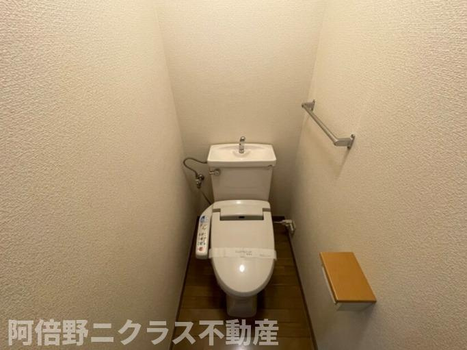 ディマーンシュ阿倍野のトイレ|内装は別部屋の参考写真です。