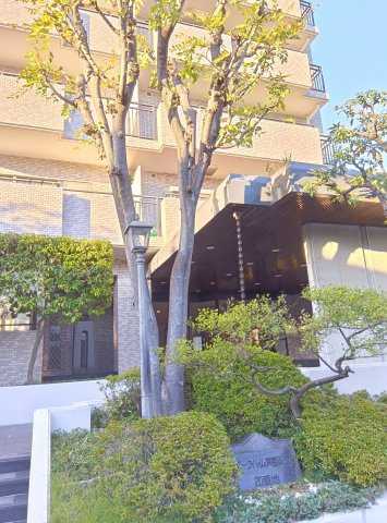 パーク・ハイム芦屋翠ヶ丘20番地B棟の外観|外観もきれいです