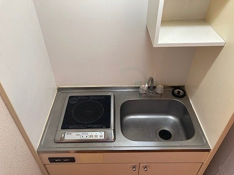 レオパレスエスパールビラのキッチン|現状優先となります。