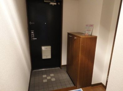 エクセレンス戸田公園の玄関