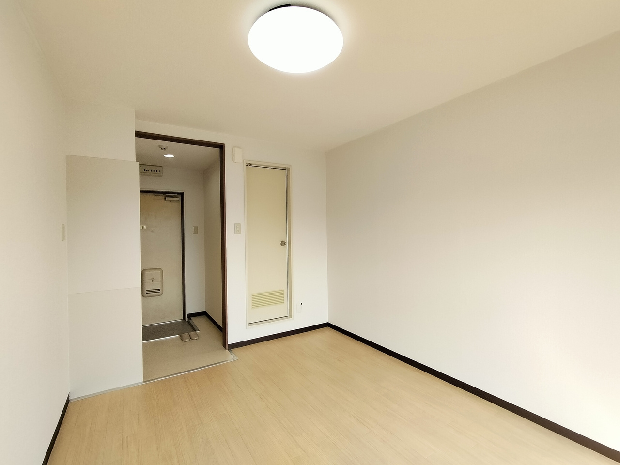 コーポ諏訪西大寺の洋室