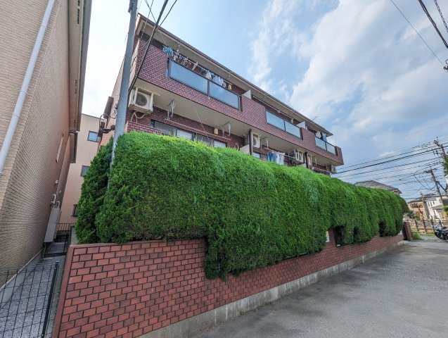 所沢市大字久米の賃貸マンションの外観