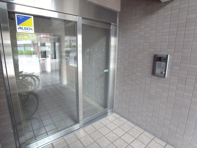 アサヒロイヤルパレスのエントランス