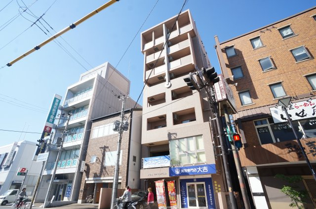 アサヒロイヤルパレスの外観