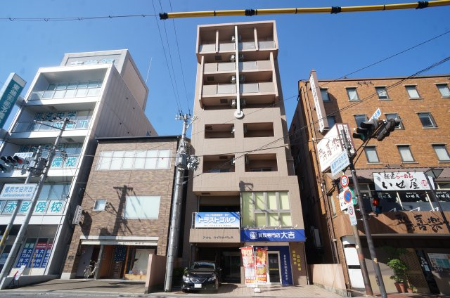アサヒロイヤルパレスの外観