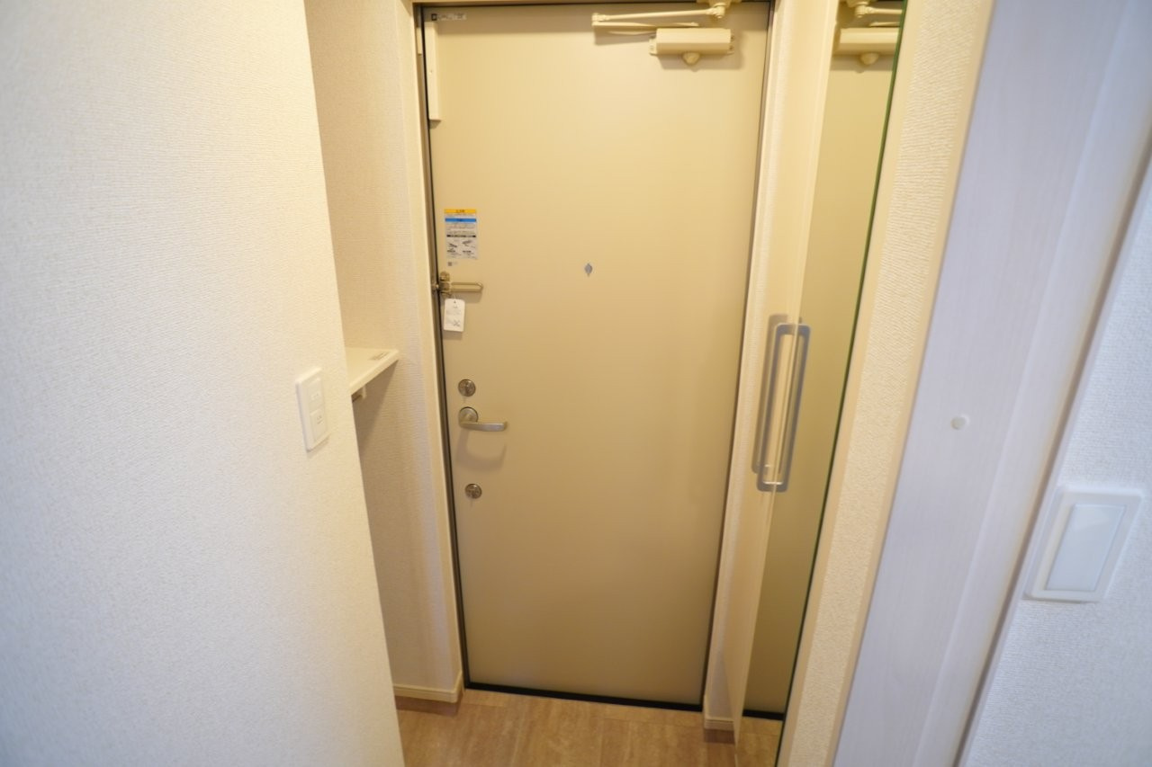 ヒカルサ奈良大森西ノースの玄関