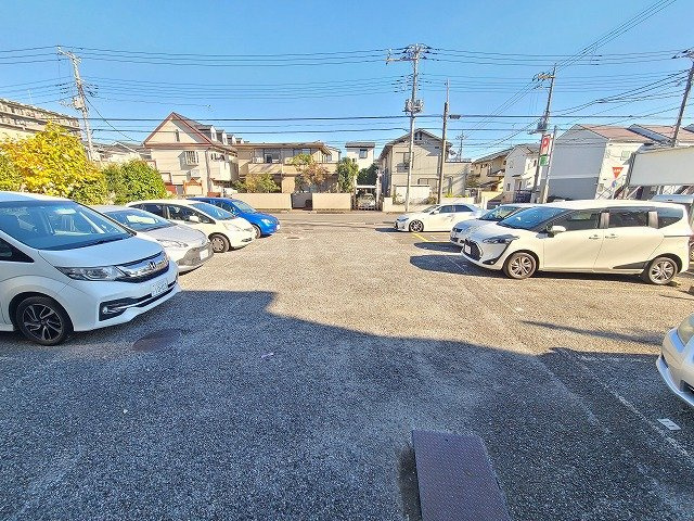 グランパール川口の駐車場|★敷地内駐車場に１台空車あり！先着申し込み順となります。★