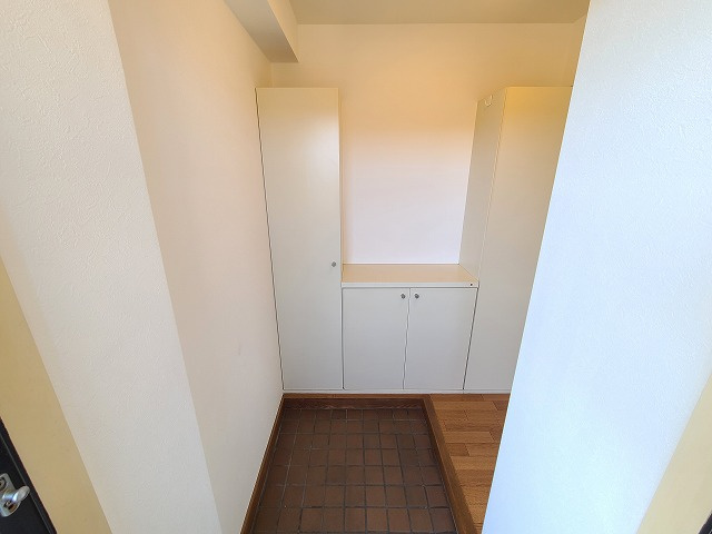 グランパール川口の玄関|★玄関にシューズボックスを設置しています。★