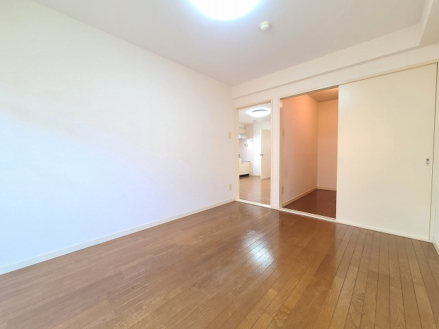 グランパール川口の洋室