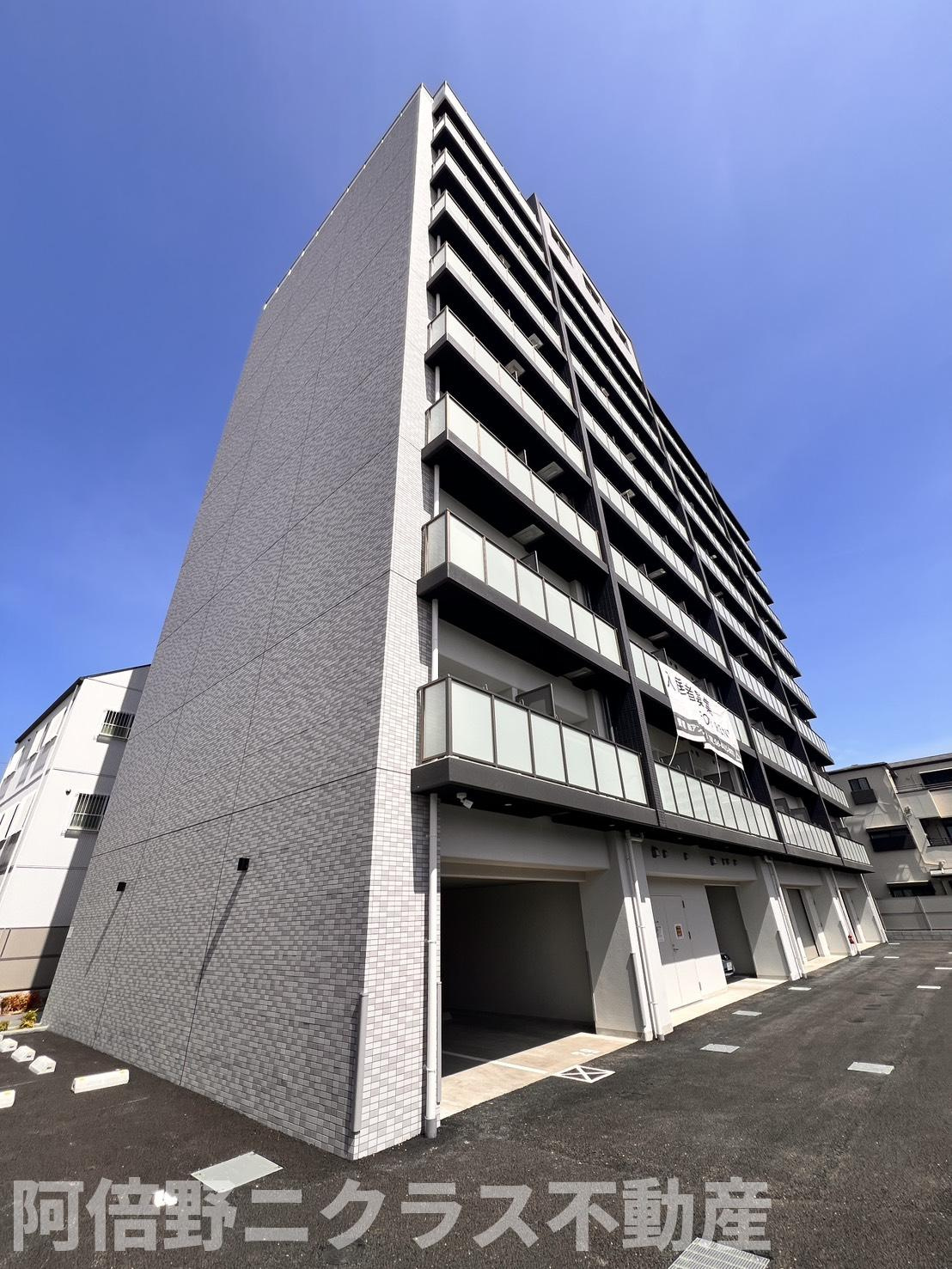 AND TERRACE 文の里の外観