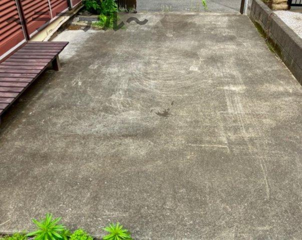 北入曽戸建の駐車場