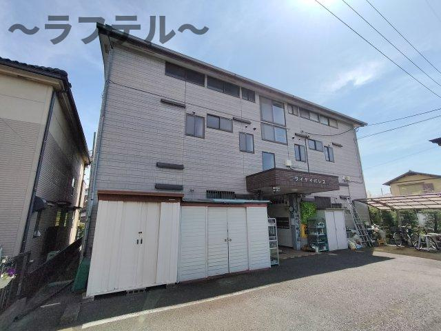 ワイケイパレスの外観