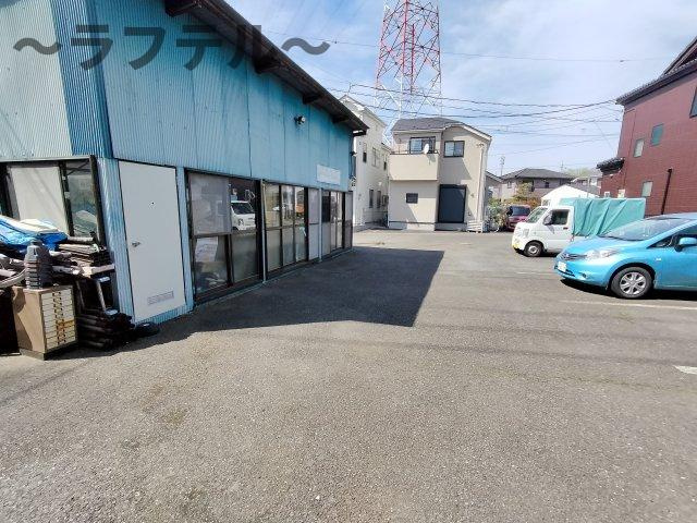 ワイケイパレスの周辺