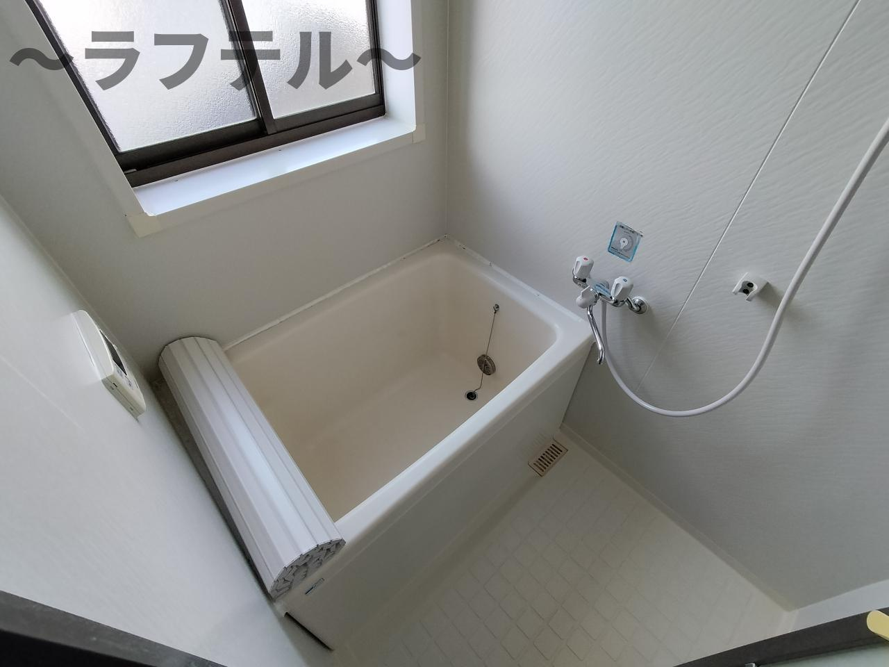 ワイケイパレスの浴室