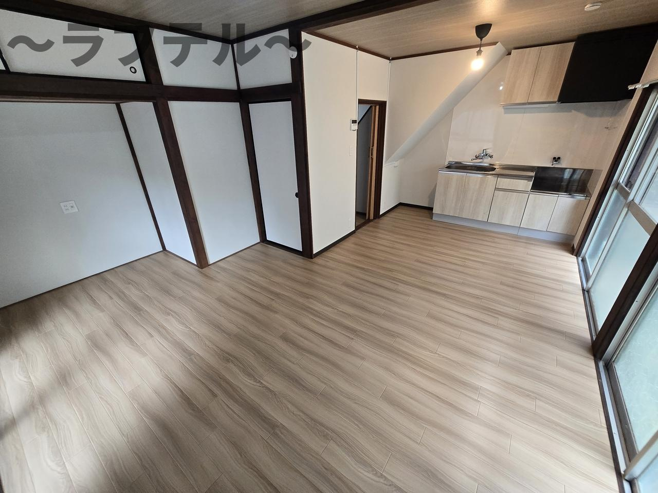 小手指ガーデン戸建の居間・リビング