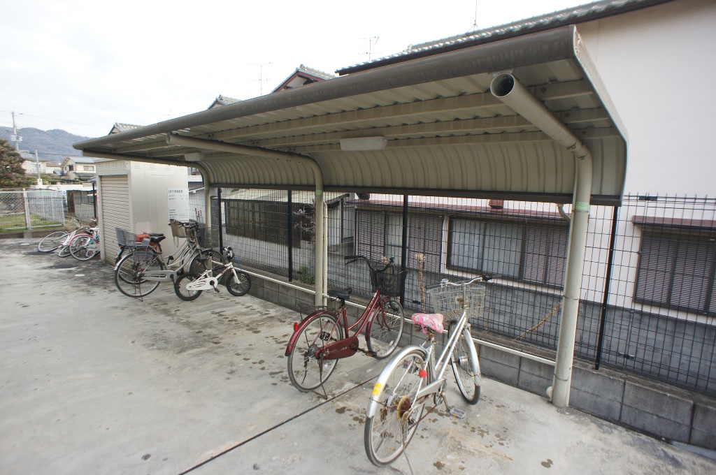 グランソレイユ　（斑鳩町）のエントランス