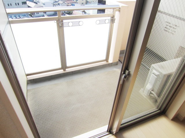 ドゥーエ川口のバルコニー|別室参考写真です