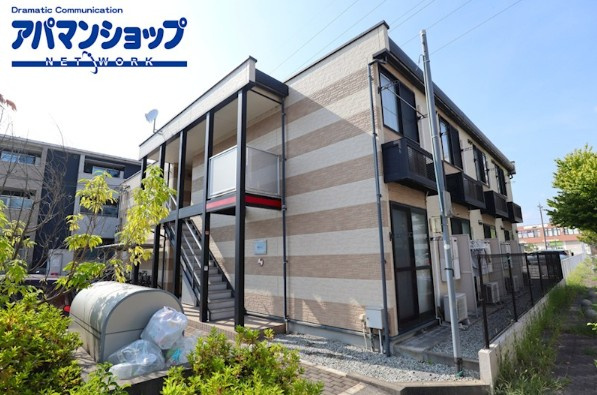 レオパレス冨田Ⅳの外観