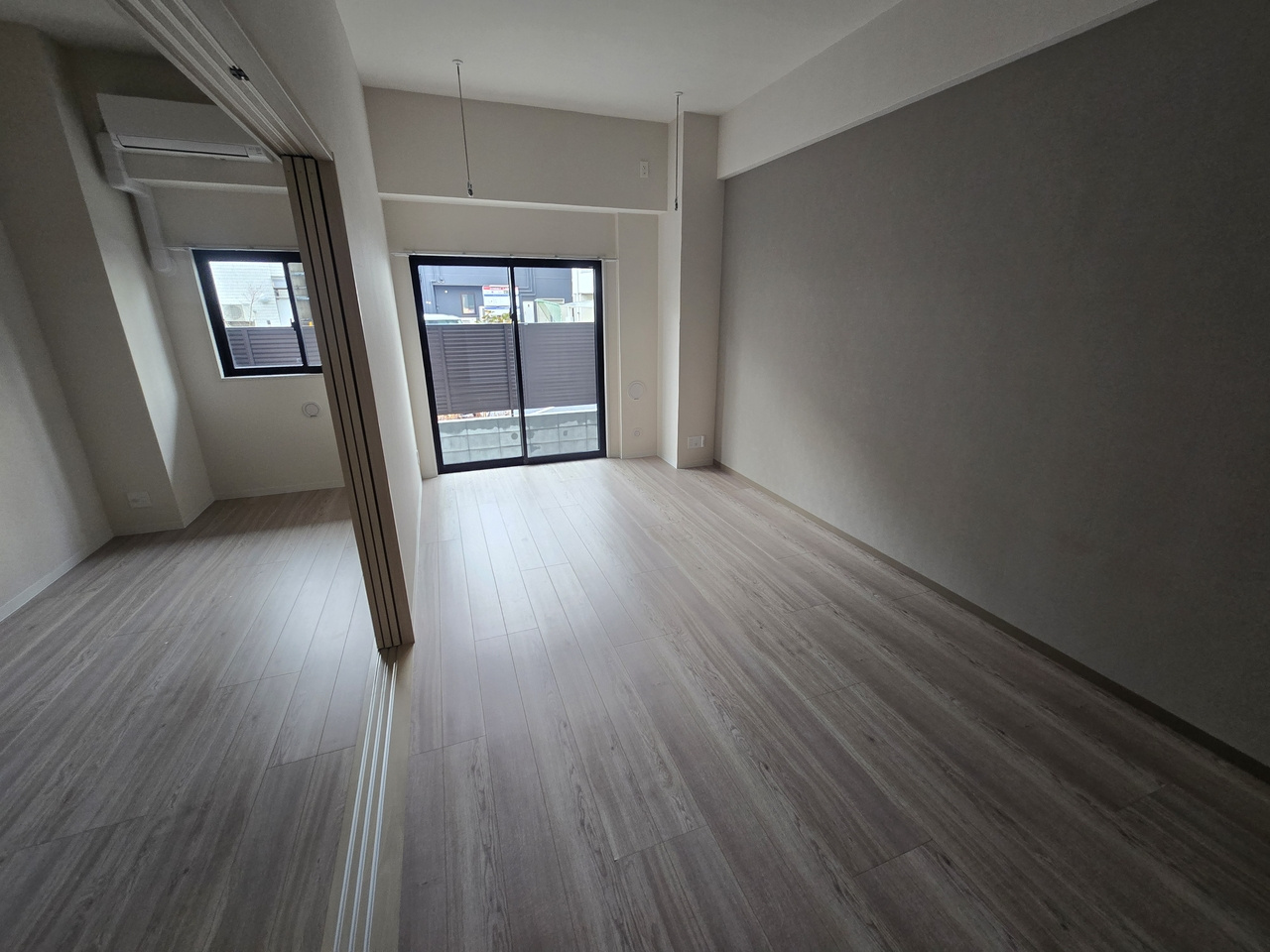 メゾンドールの洋室|別部屋イメージ写真