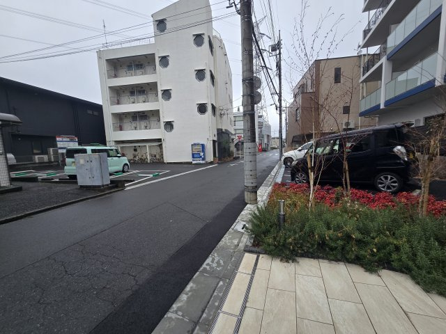 メゾンドールの周辺