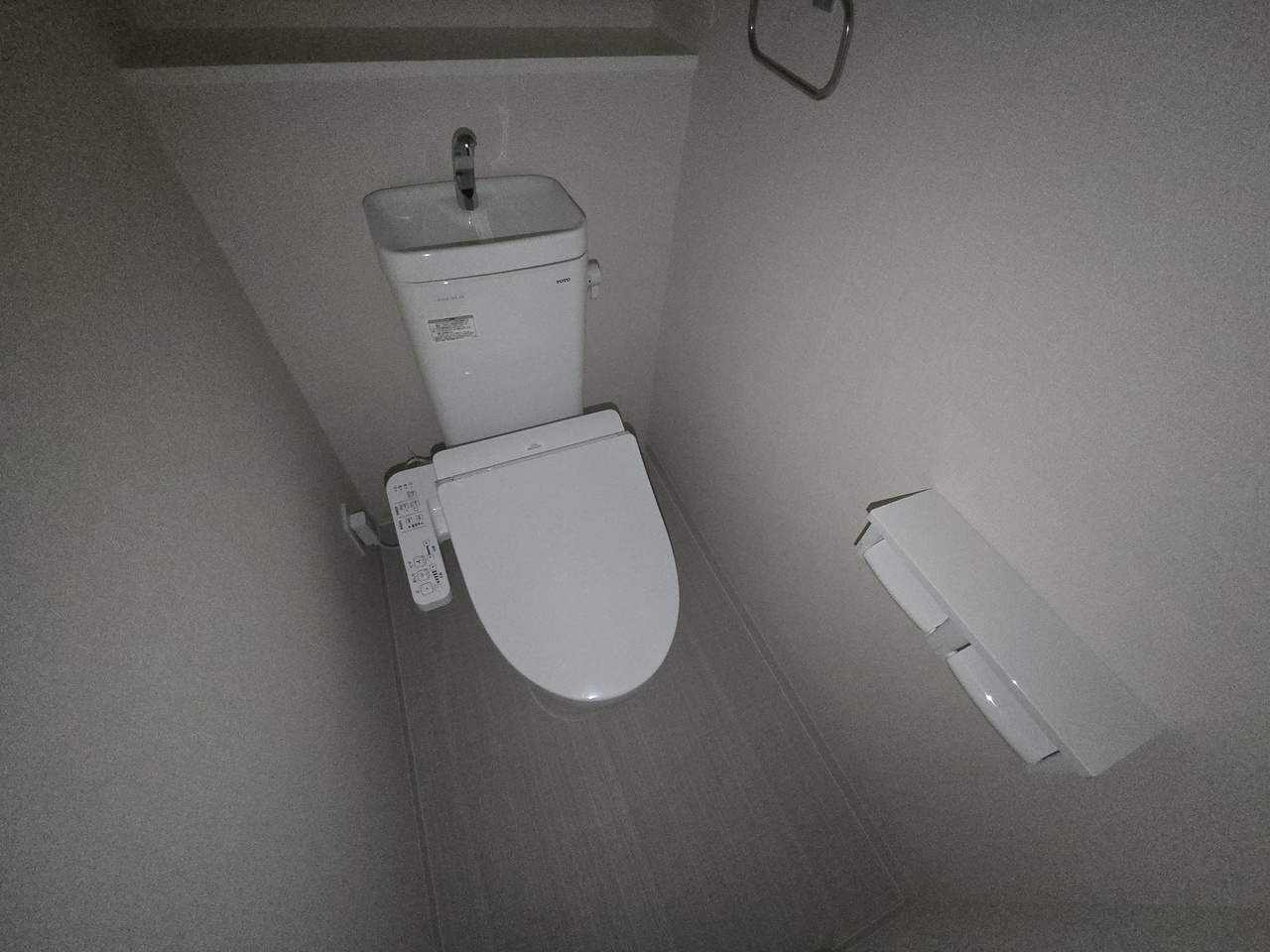 メゾンドールのトイレ|別部屋イメージ写真