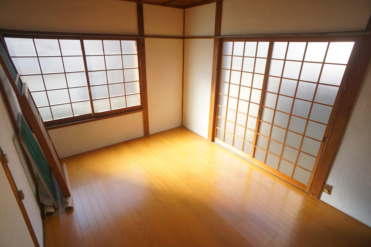 興留５丁目戸建の洋室