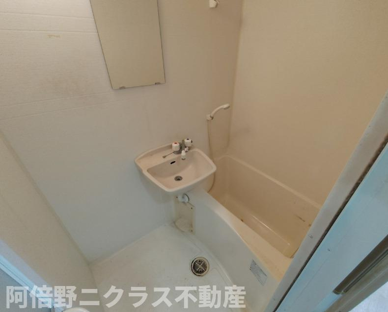 ウィンヒルズ難波南の浴室