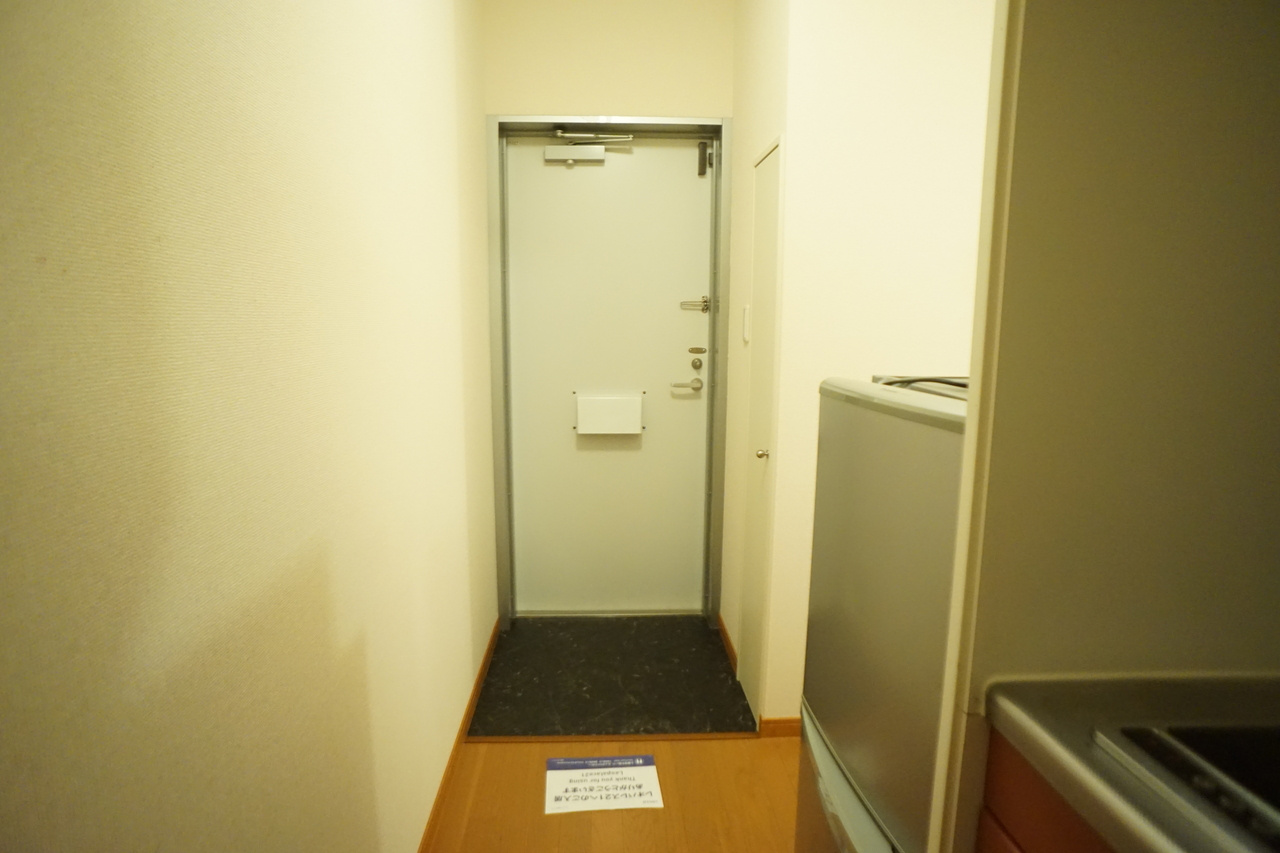レオパレス冨田Ⅳの玄関