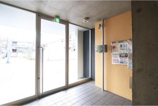 ラフォレスタスイレンティオーザのロビー