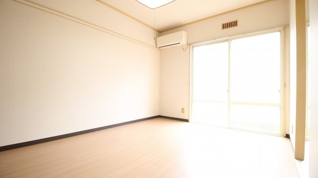 サンロードの内装|過ごしやすい室内です