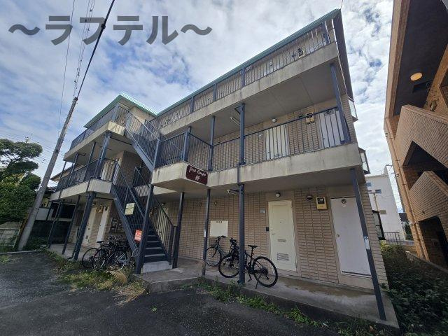 パルコーポ梓の外観