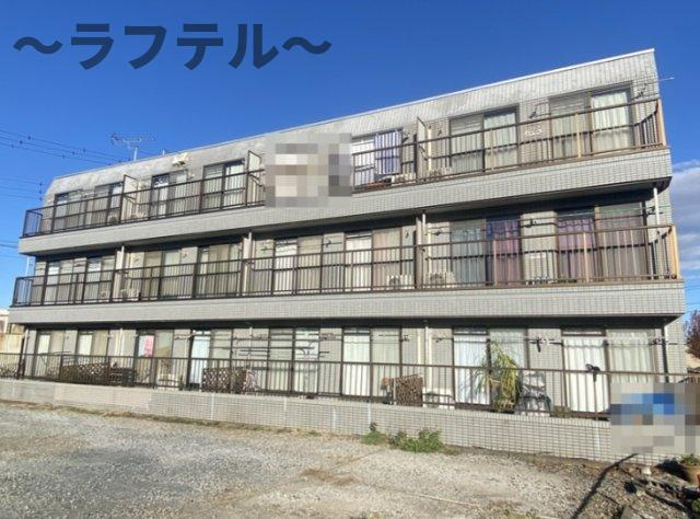 b’CASA新狭⼭re-bornの外観