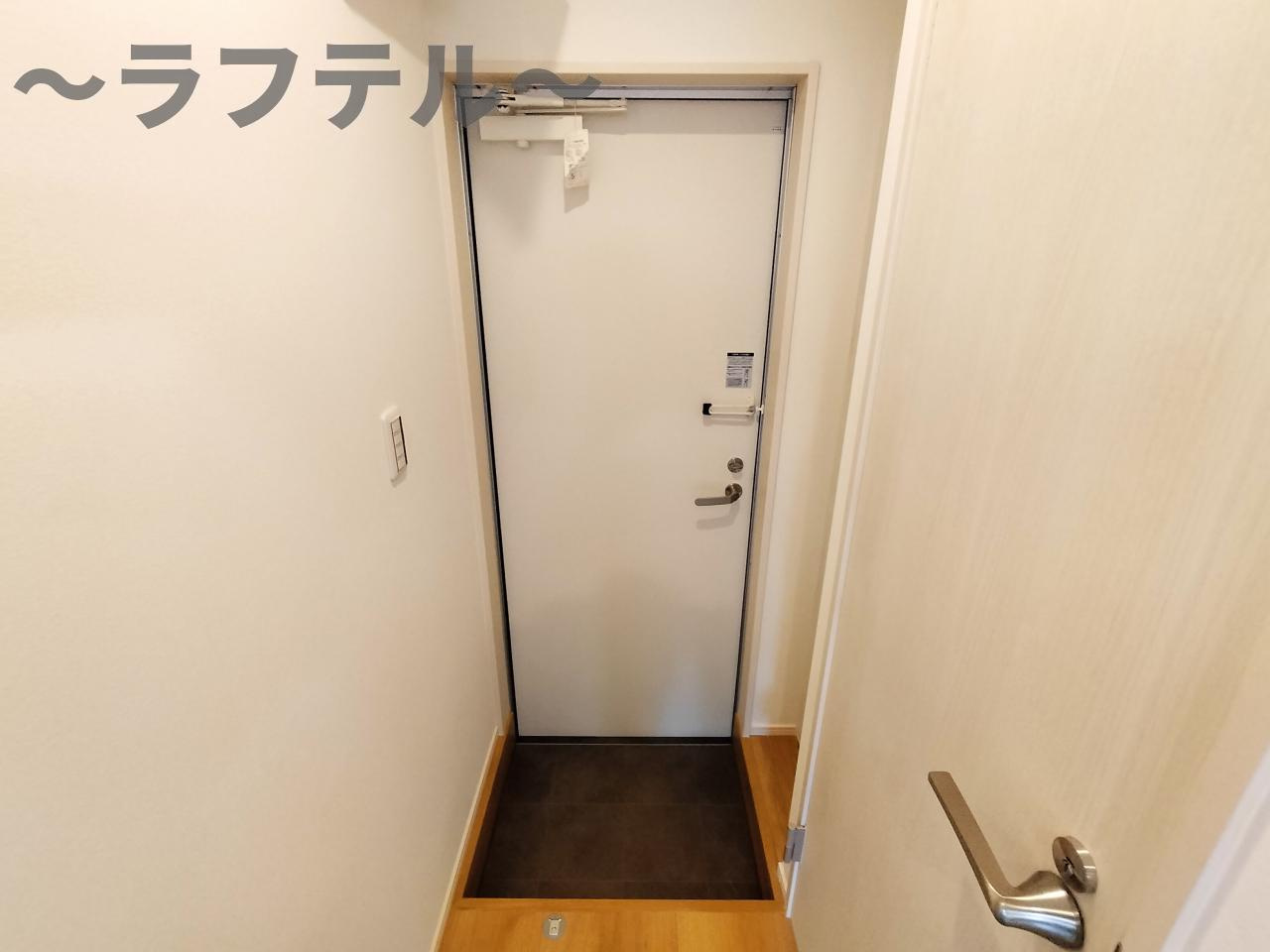 MQuarto西所沢の玄関|別号室イメージ写真