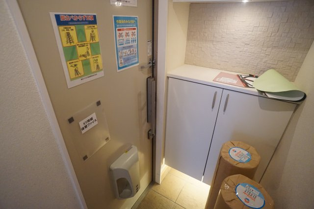 グランシャリオ瑠璃の玄関